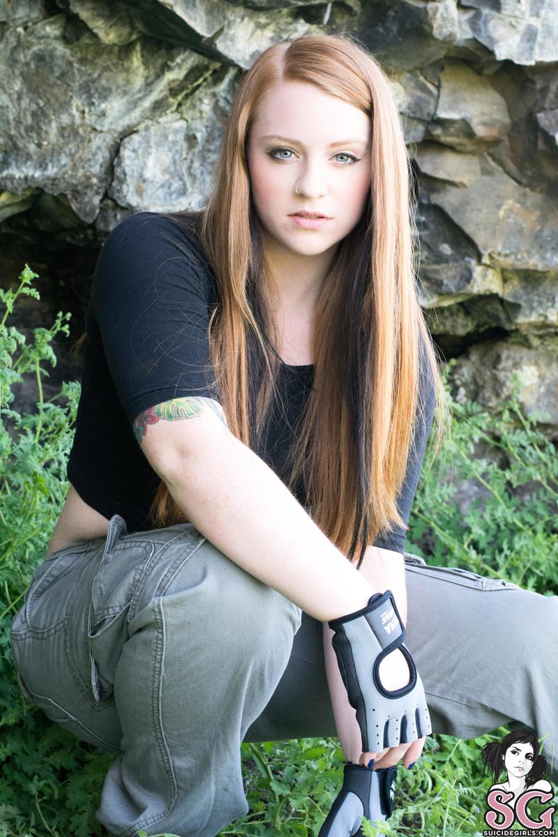 reddawn-thesitch-03.jpg