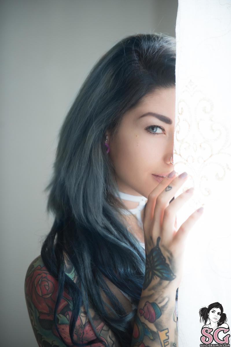 alerose-mirroroferised-03.jpg