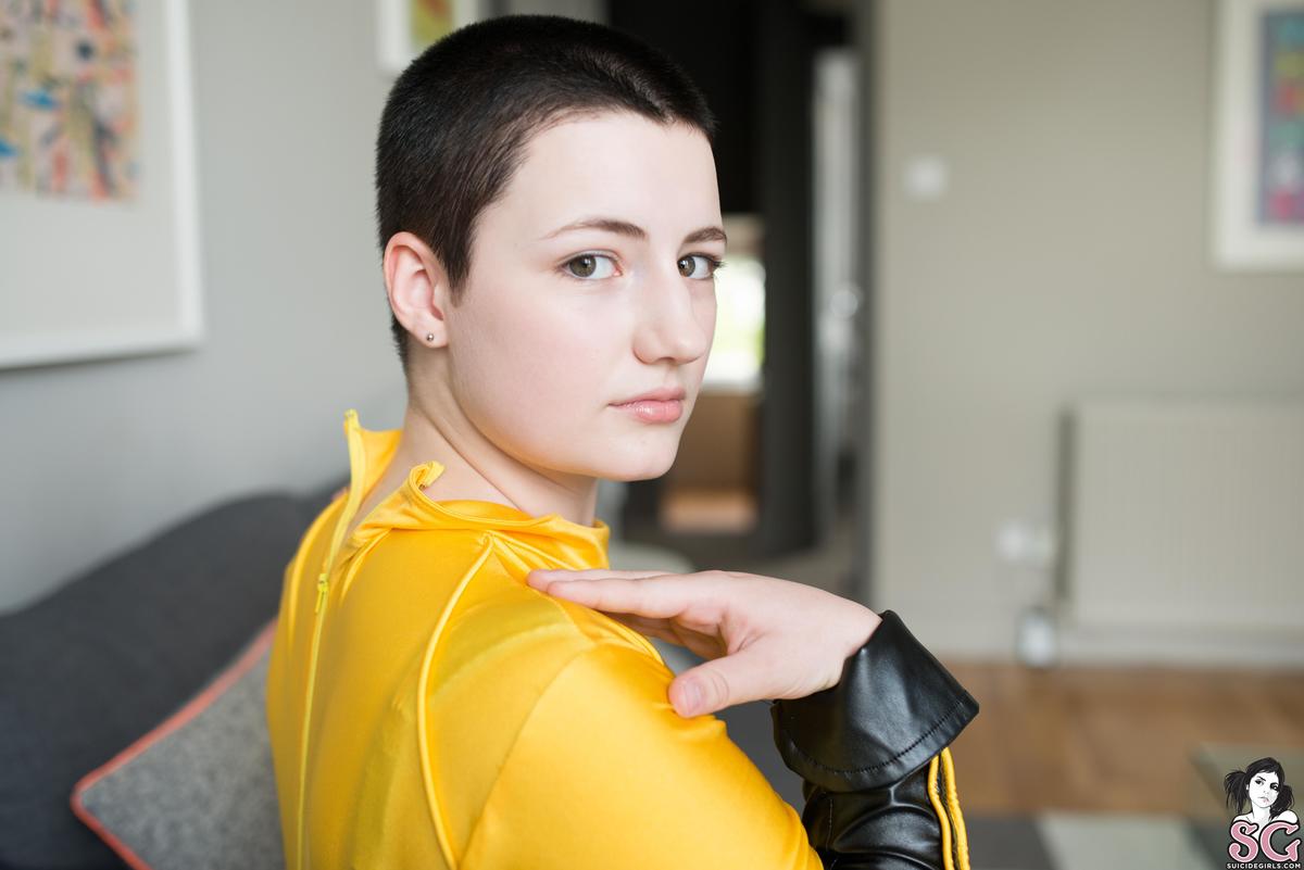 vivisuicide-negasonic-07.jpg
