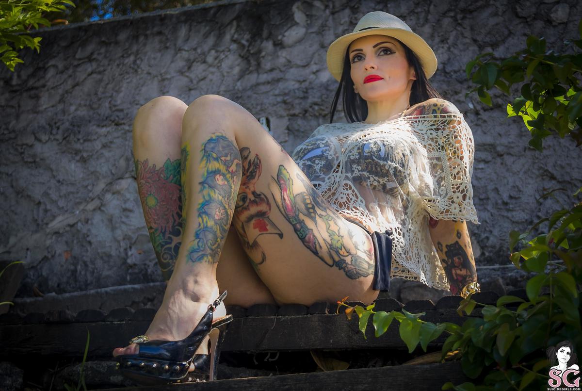 monik-lost-03.jpg