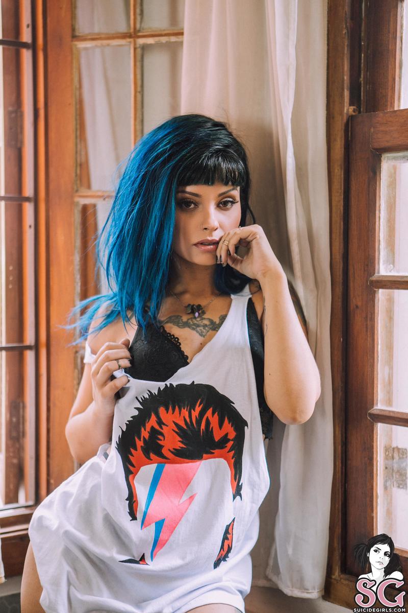 flaviah-moonagedaydream-11.jpg