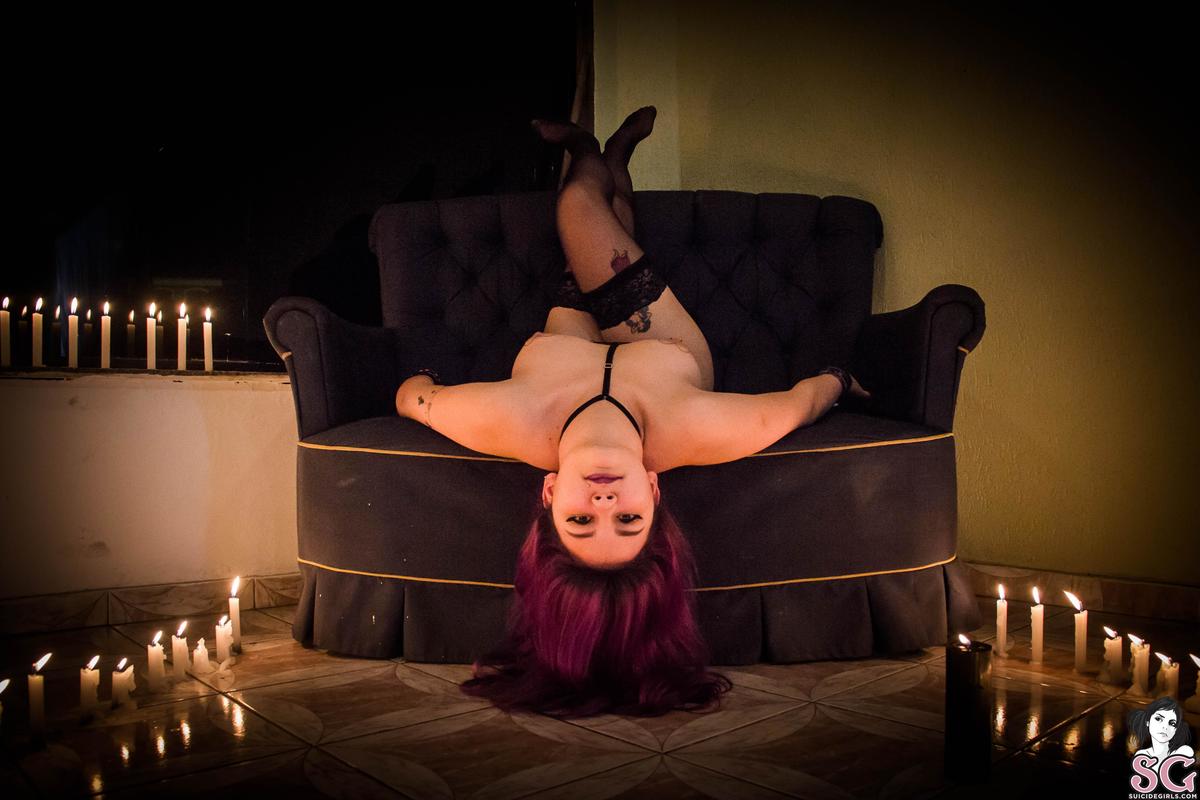 larapurple-playingwithfire-23.jpg