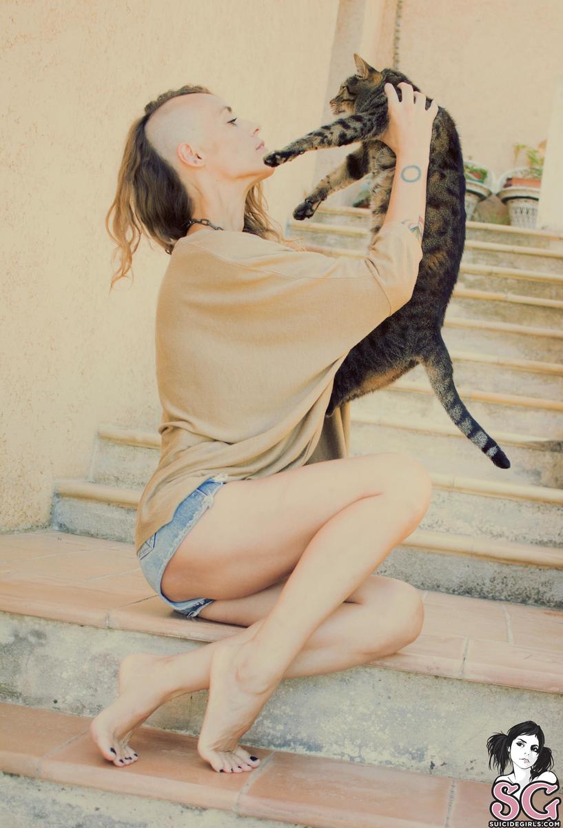 marilynvicious-meow-07.jpg