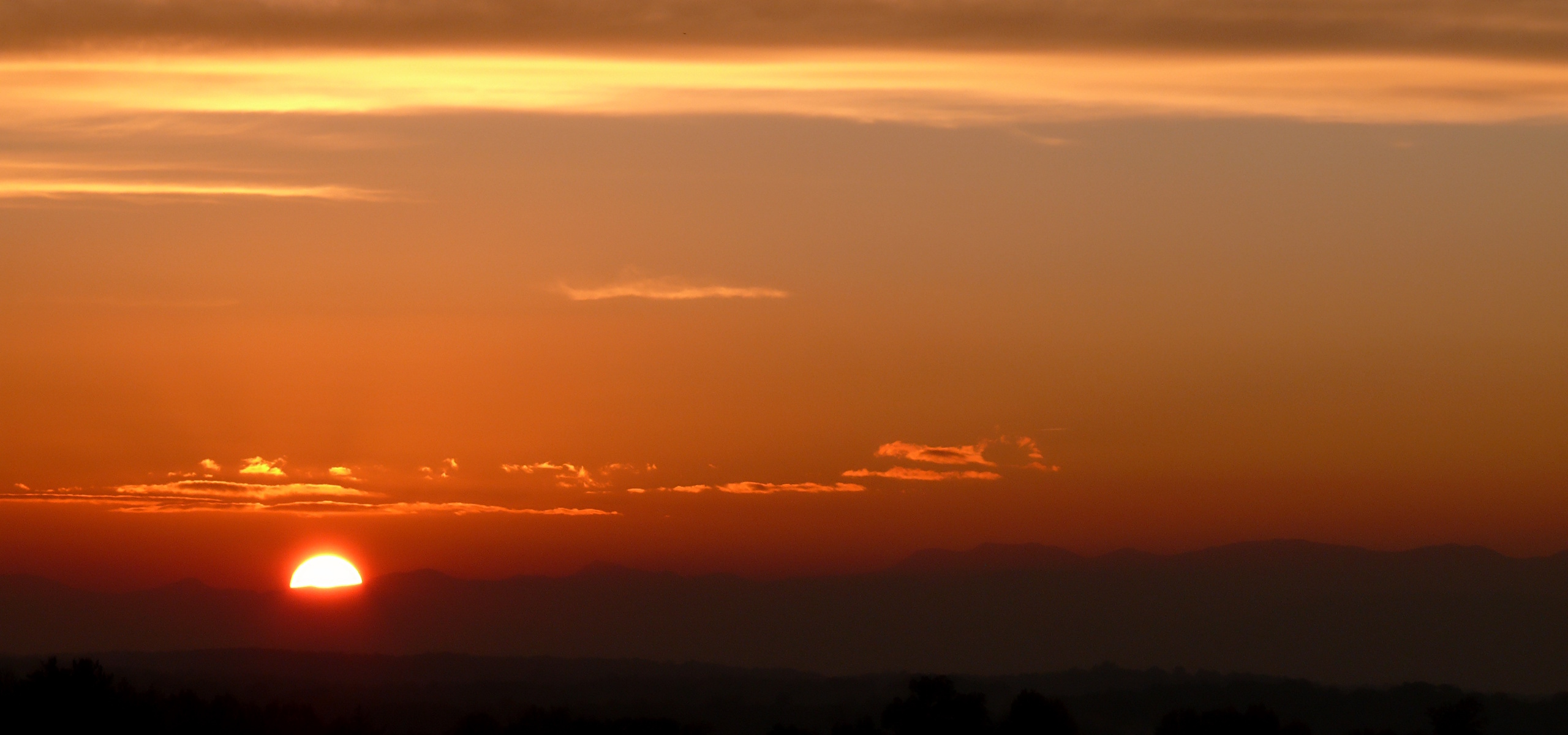 Black_Mountain_Sunset.jpg
