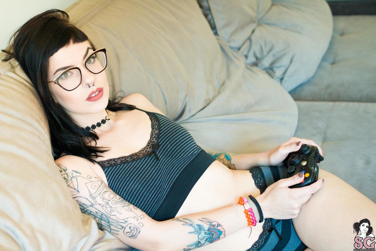 saga-comfycouch-01.jpg