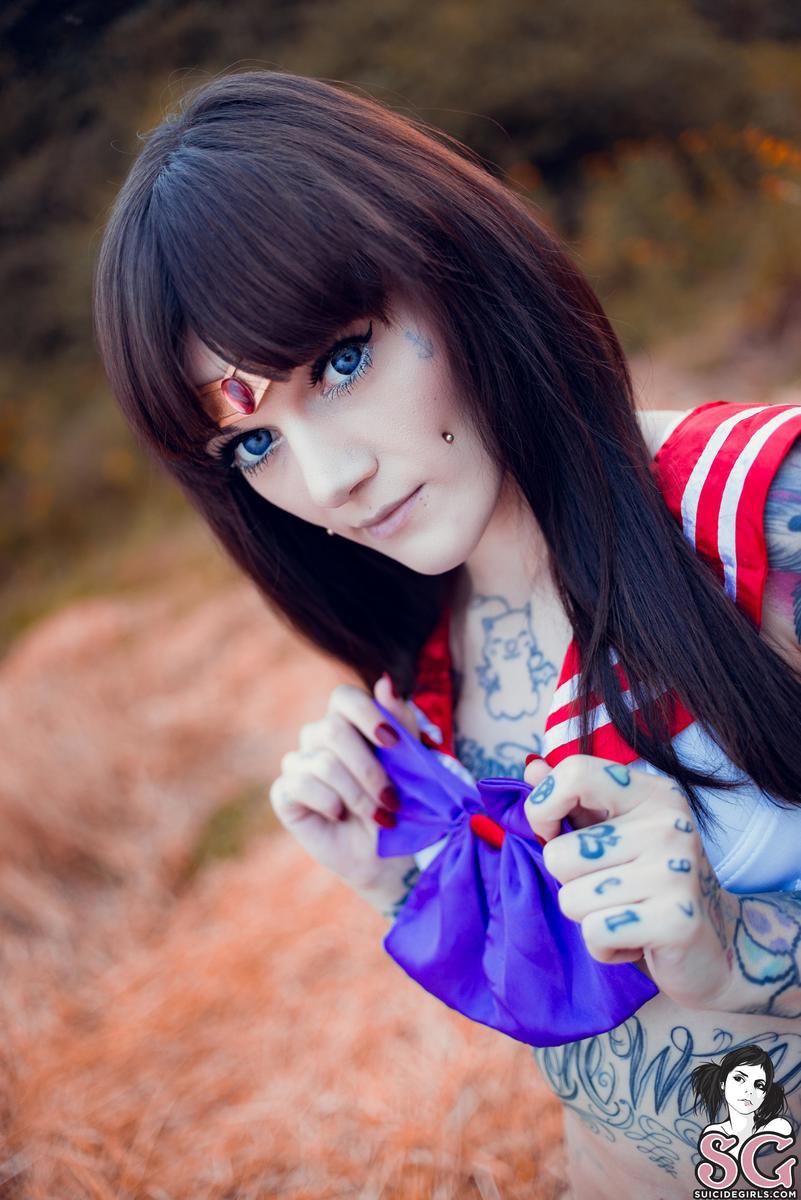 evevalentine-sailormarsfightsforyou-09.jpg