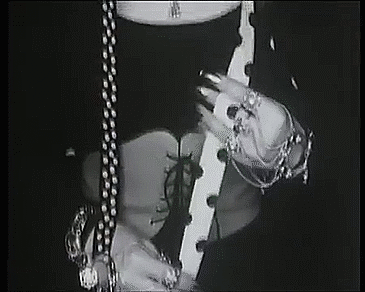 f07116e1ef9a1915cee00533b5c3e8c3.gif