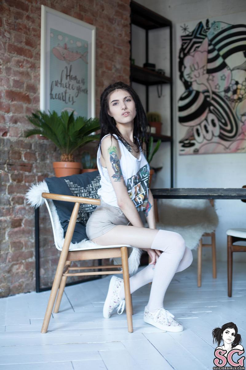 snowyfeles-birdlady-01.jpg