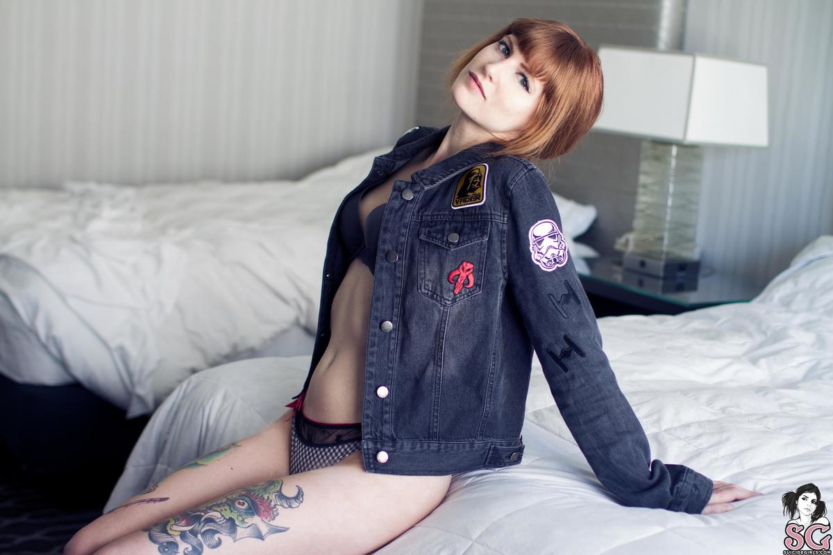marajade-darkside-01.jpg