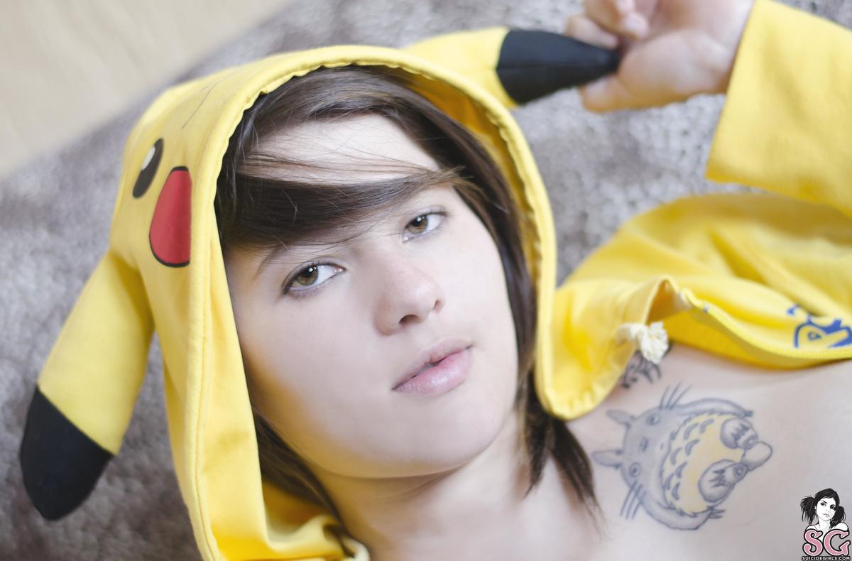momoko-momokocosplaypikachu-33.jpg