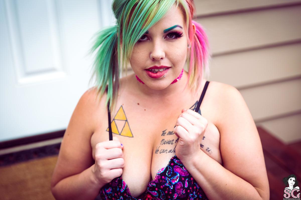 roguedoll-vicarious-07.jpg