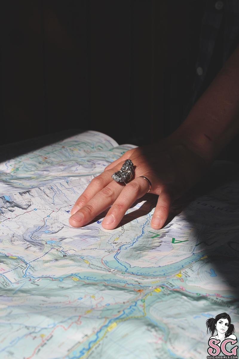 chvrch-thetrailtothevalley-03.jpg