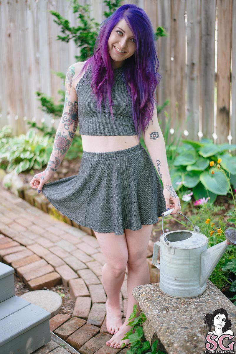 lady-quitecontrary-07.jpg