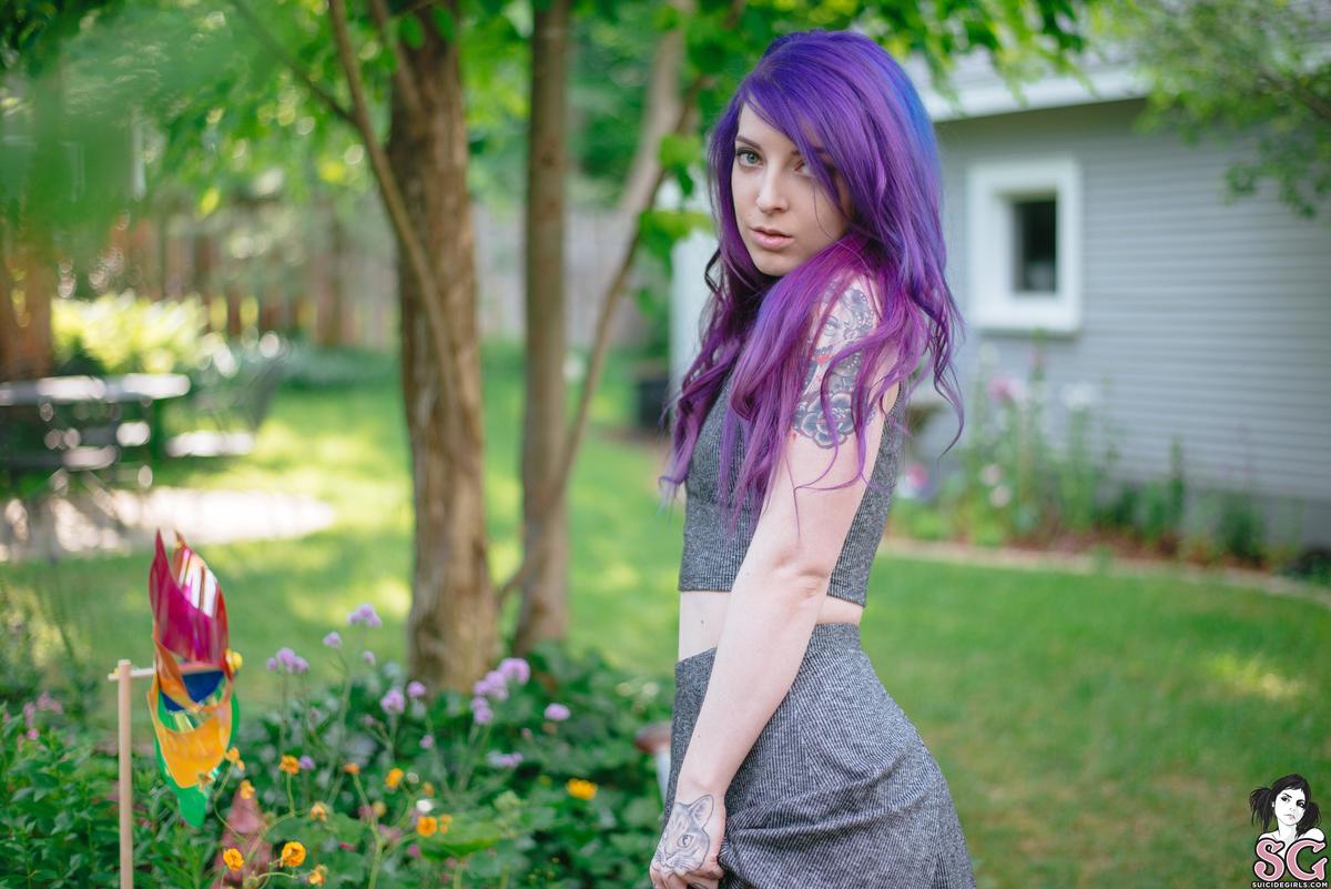 lady-quitecontrary-09.jpg