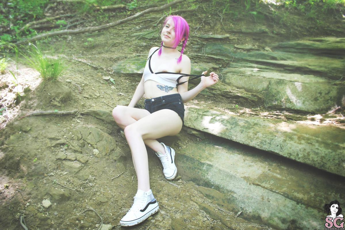 faebelle-weknowyourorder-13.jpg