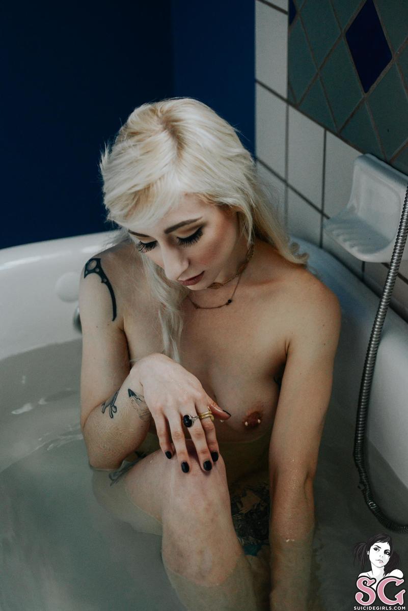 wednesdaya-strangefruit-35.jpg