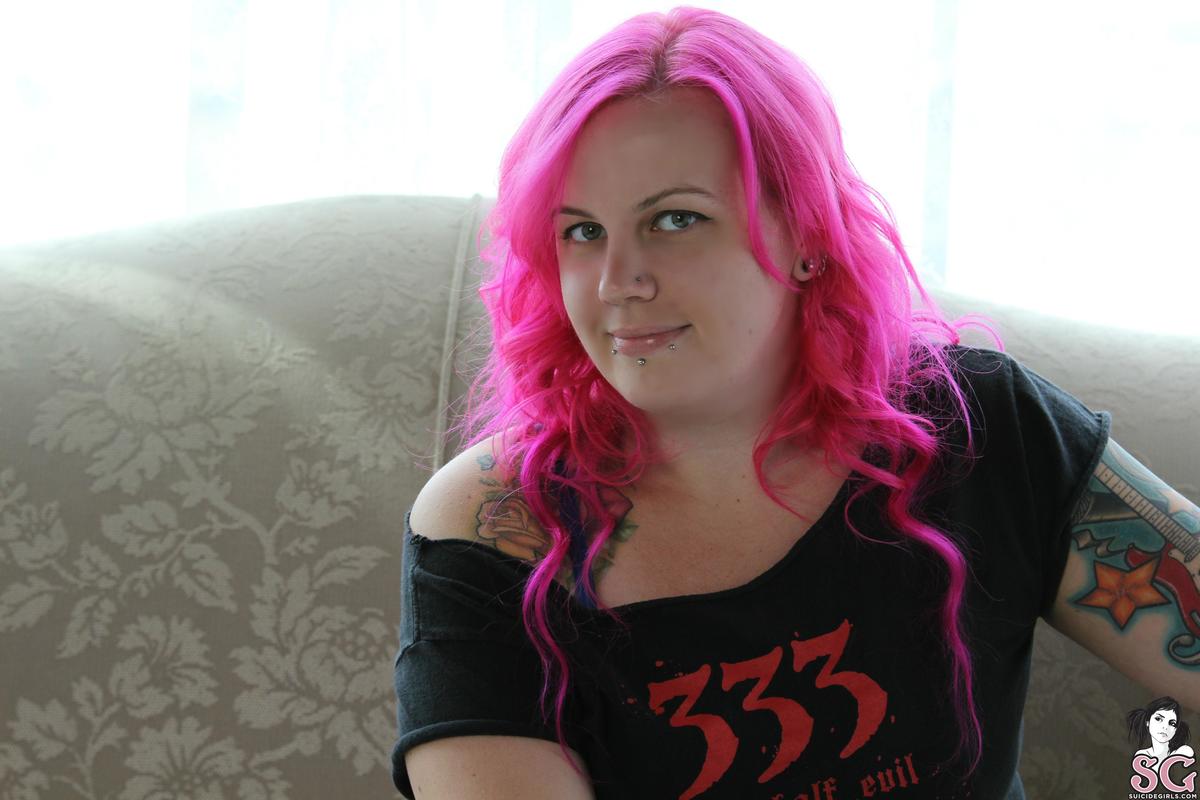 brandyjoy-onlyhalfevil-07.jpg