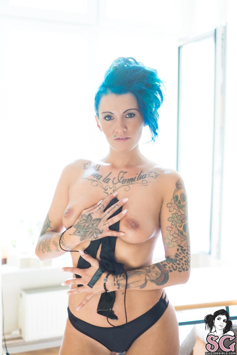jesskolina-blue-09.jpg