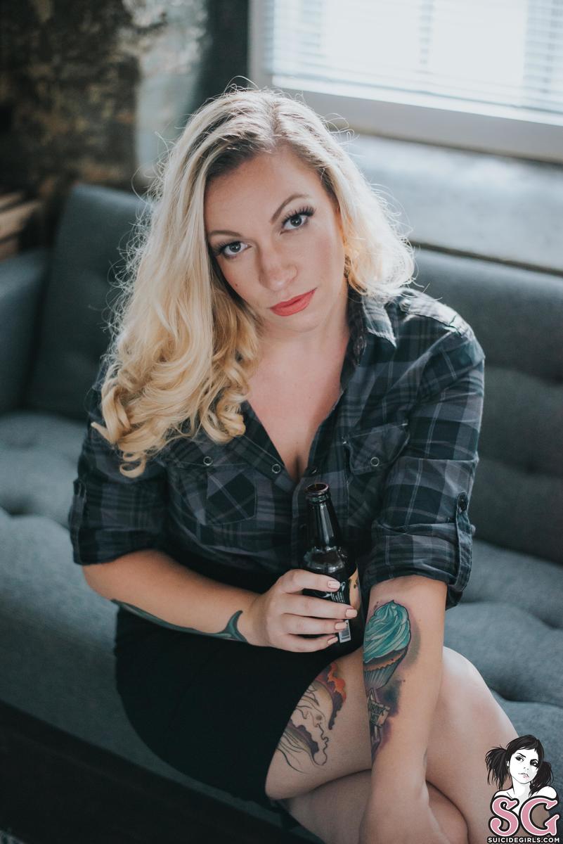 lemonlove-bosslady-01.jpg