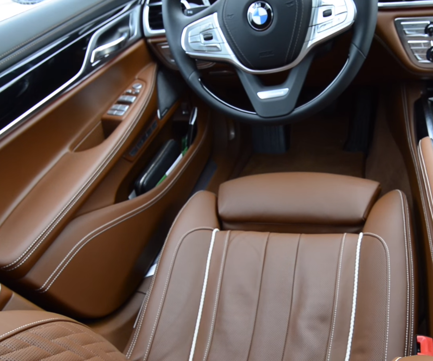 bmw7jaunais_kresls_nobraukums5tukstoshibmwpower.png