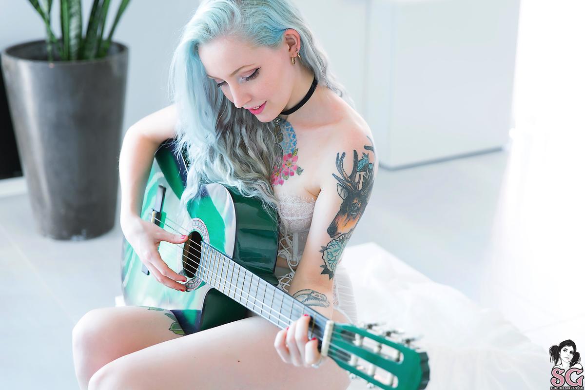 shamandalie-rhymeofanothersummer-07.jpg