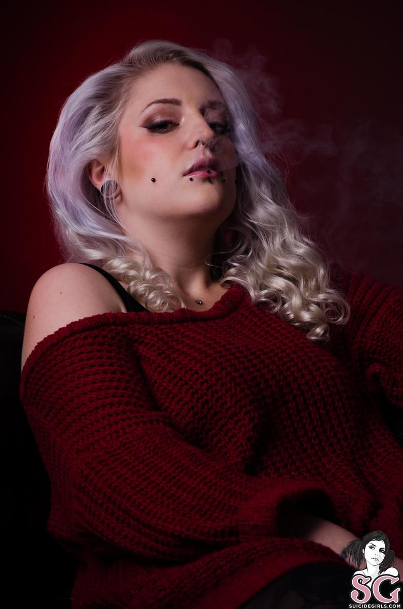 corvx-firstdate-01.jpg