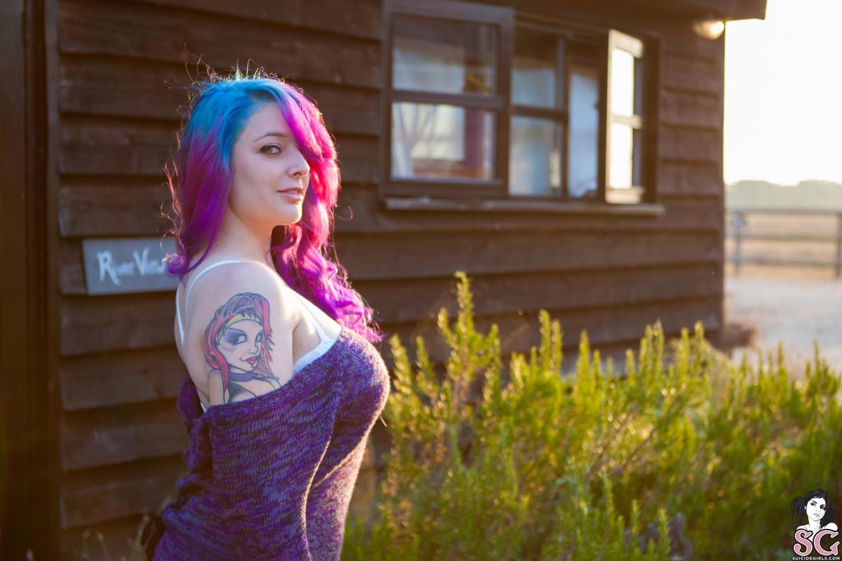 violetwolf-intothelight-03.jpg