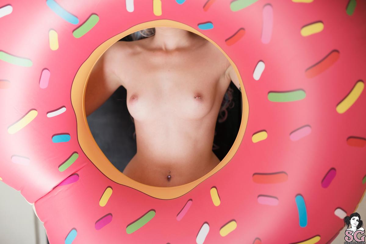 akiramai-donutworrybehappy-17.jpg