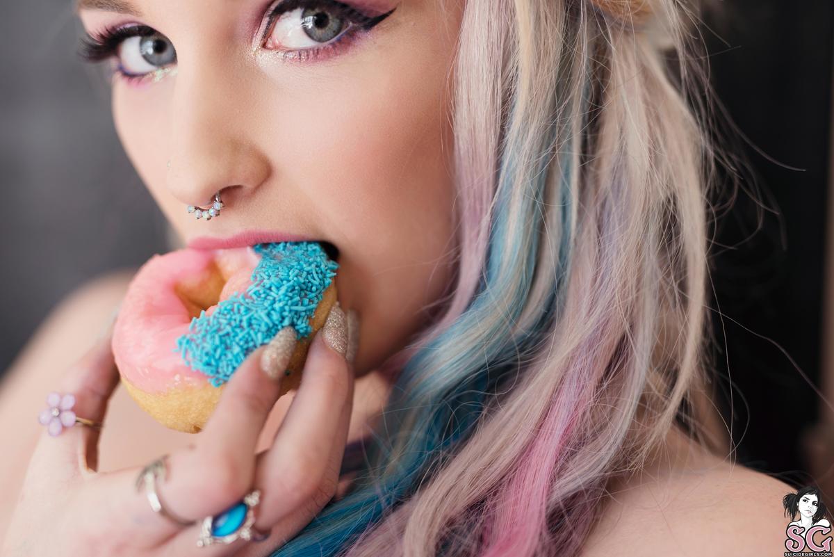 akiramai-donutworrybehappy-21.jpg