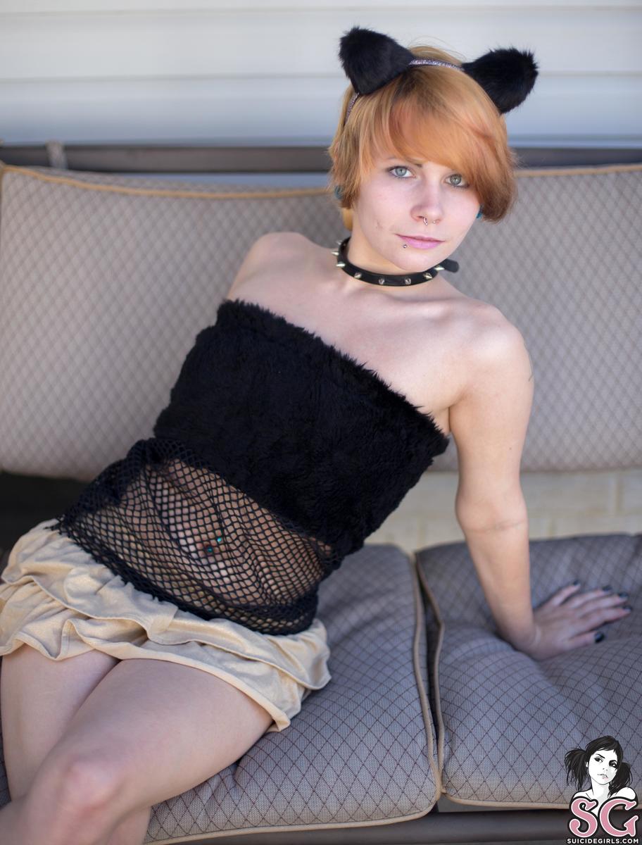 dollettamarionette-meow-01.jpg