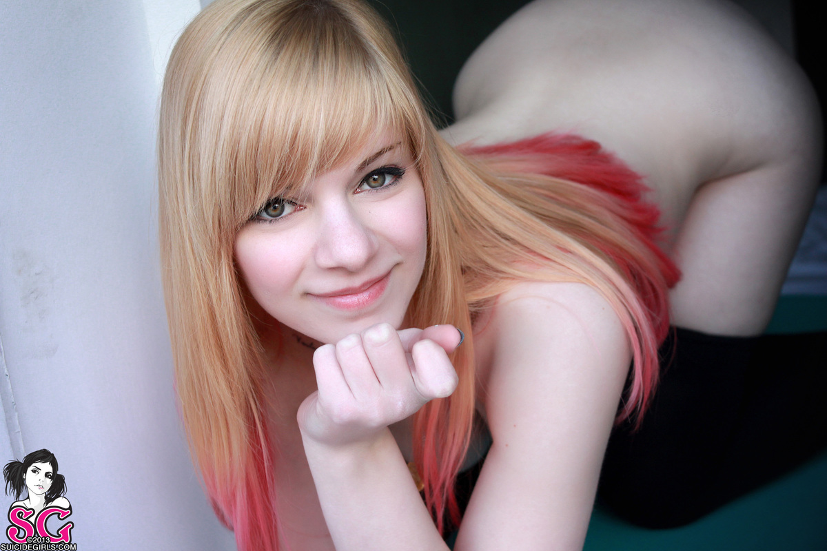 mielle-peacockburglar-29.jpg