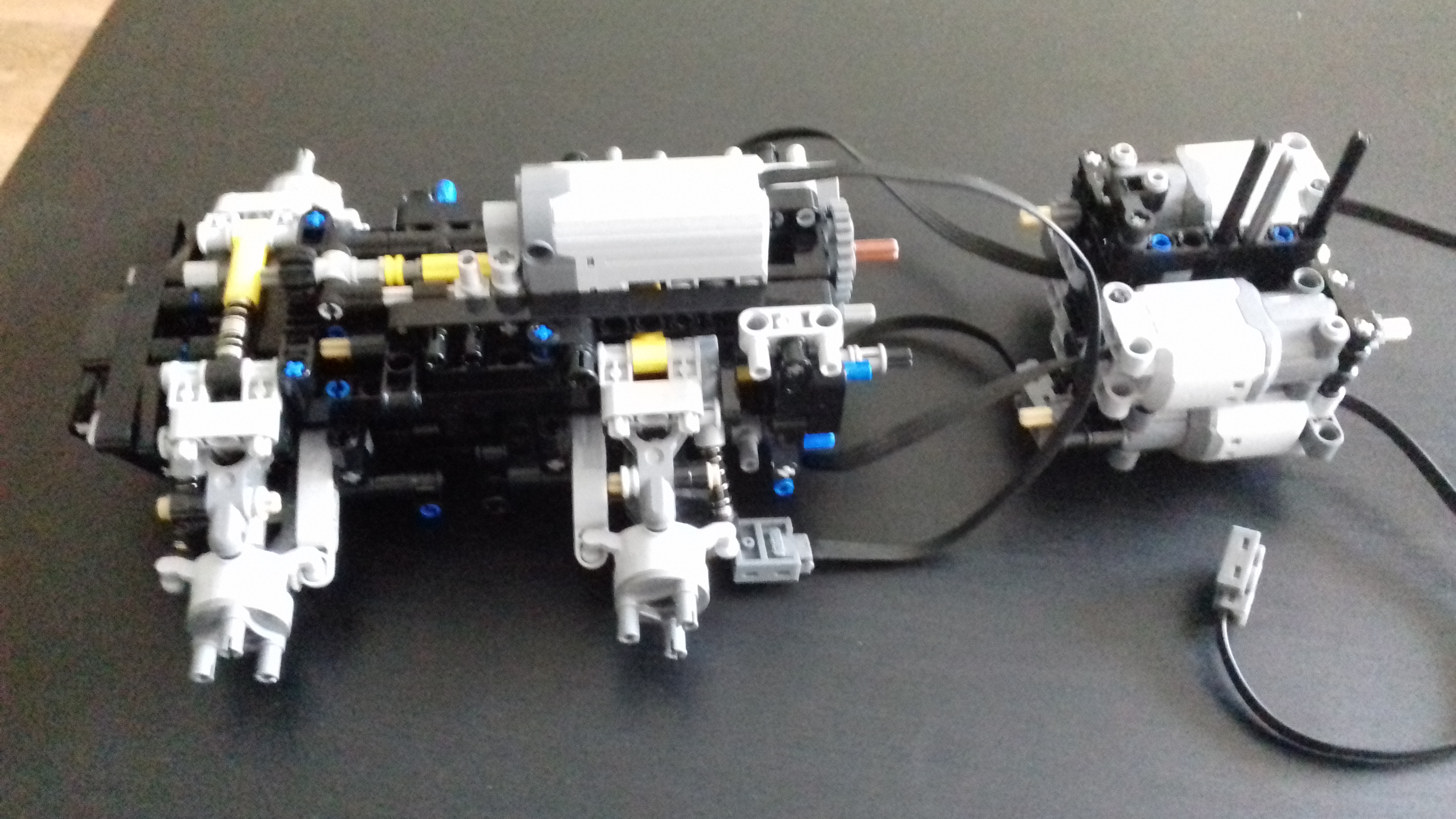 Avtoros Shaman 8x8