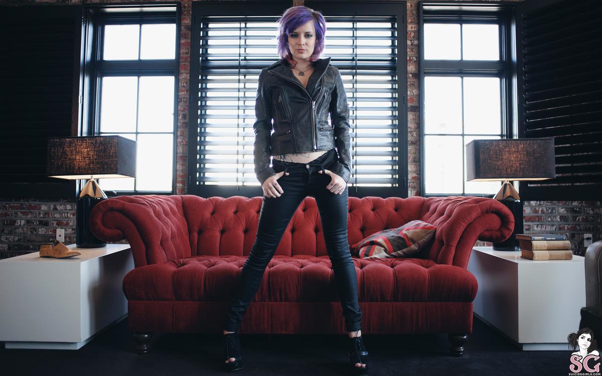 katherine-toughontheoutside-03.jpg