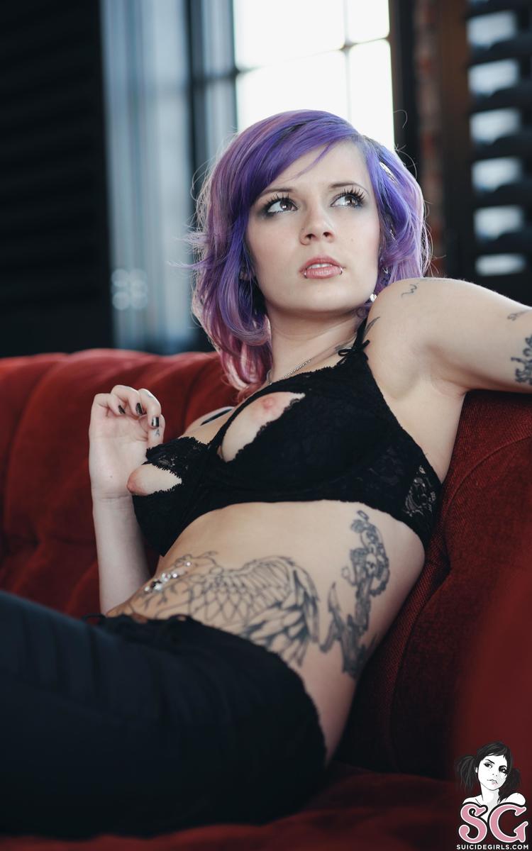 katherine-toughontheoutside-17.jpg
