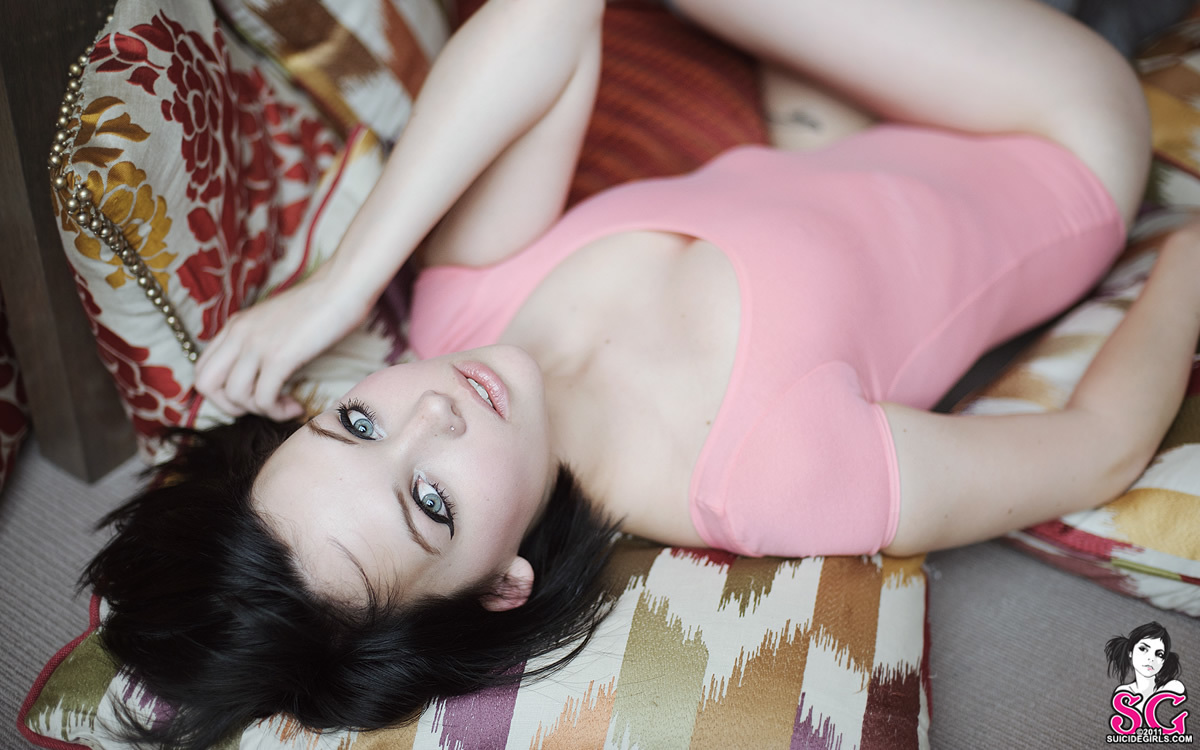 mel-mirrormirror-09.jpg