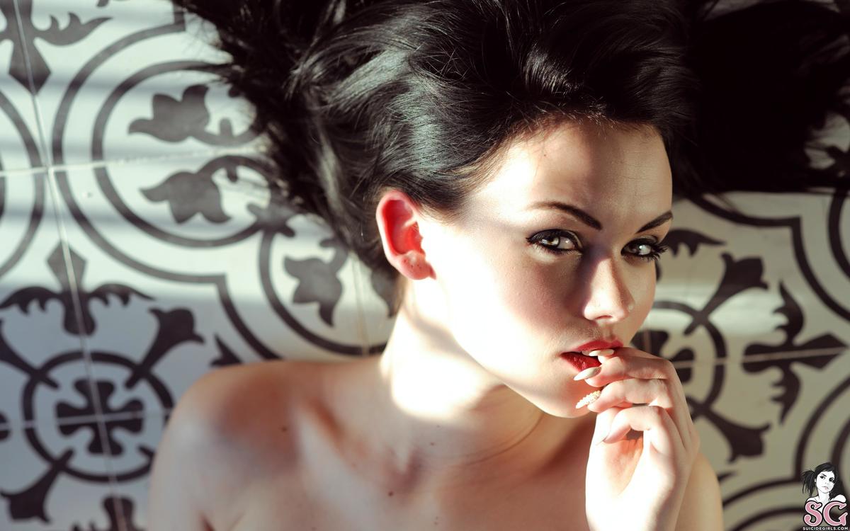 mel-undercoverkonnenkova-33.jpg