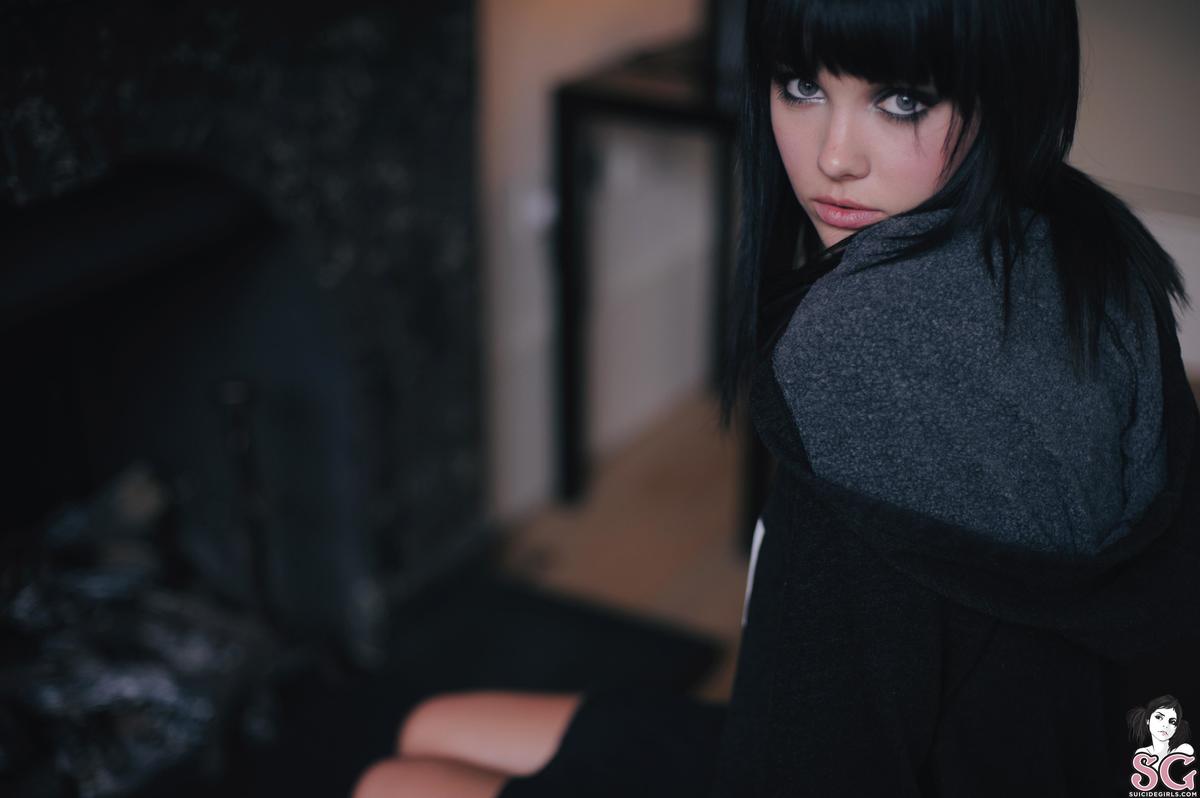 mel-darker-13.jpg