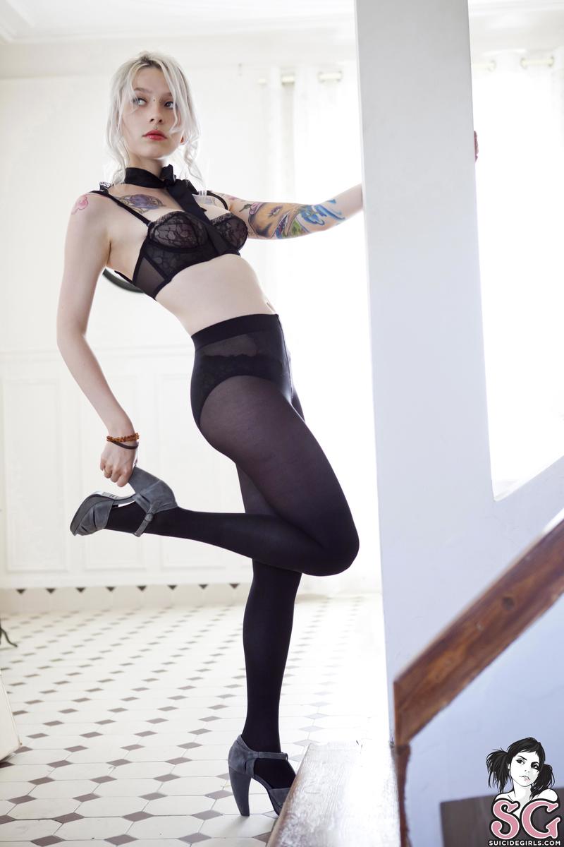 marlene-illwaitmyturn-05.jpg