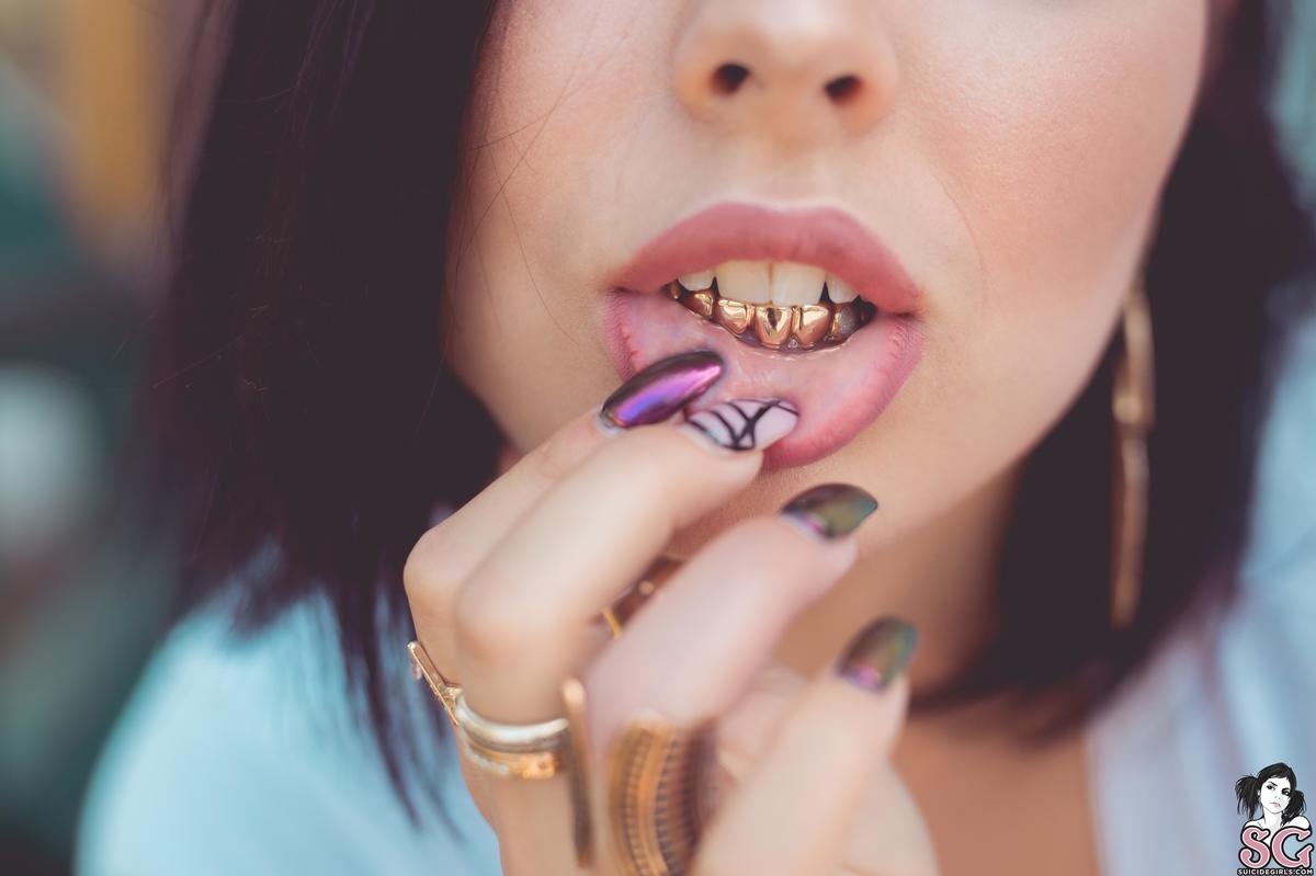 lilly-imcuteasfvck-05.jpg