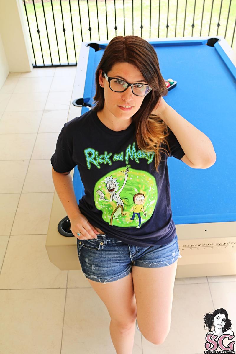 prettyneurotic-letsplay-01.jpg
