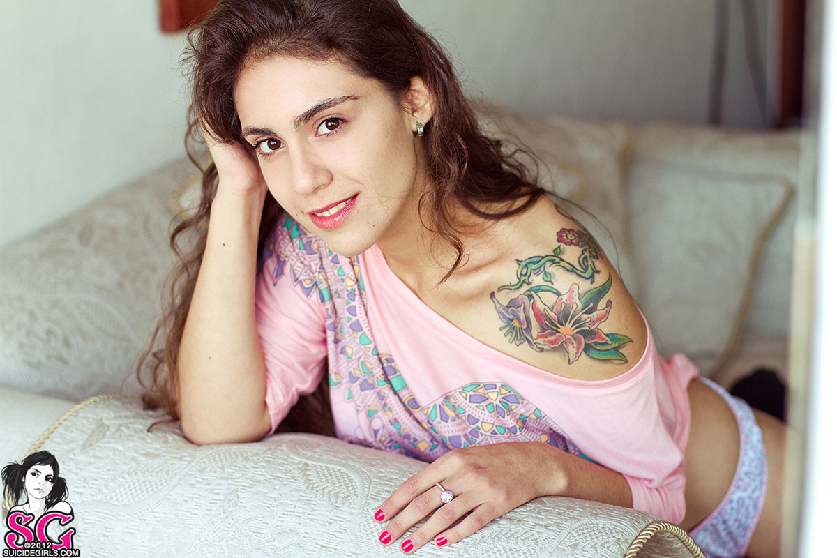 minerva-cherrywaves-01.jpg