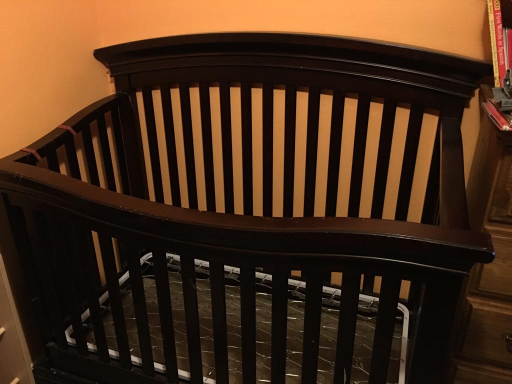 crib2.jpg