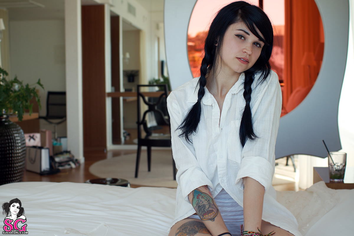 bully-worththepain-07.jpg
