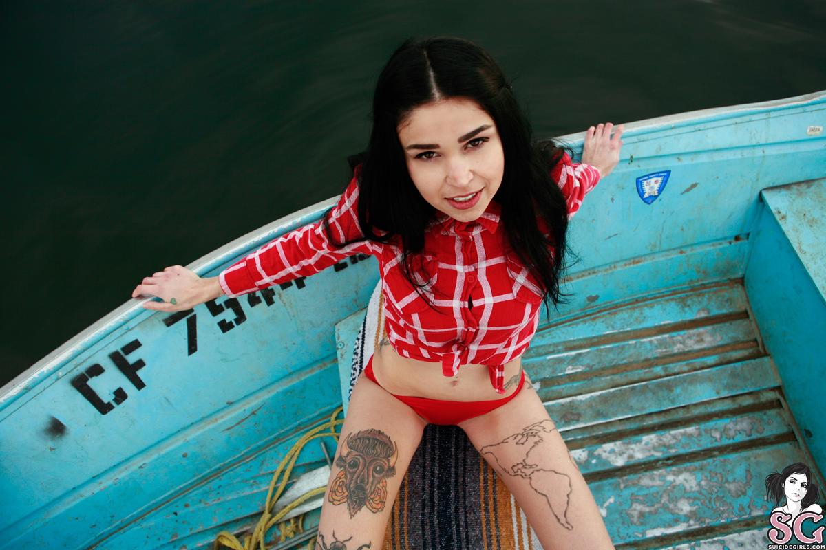 bully-motorboat-15.jpg