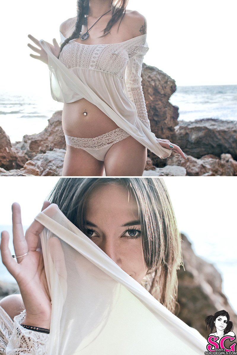 moon-siren-11.jpg