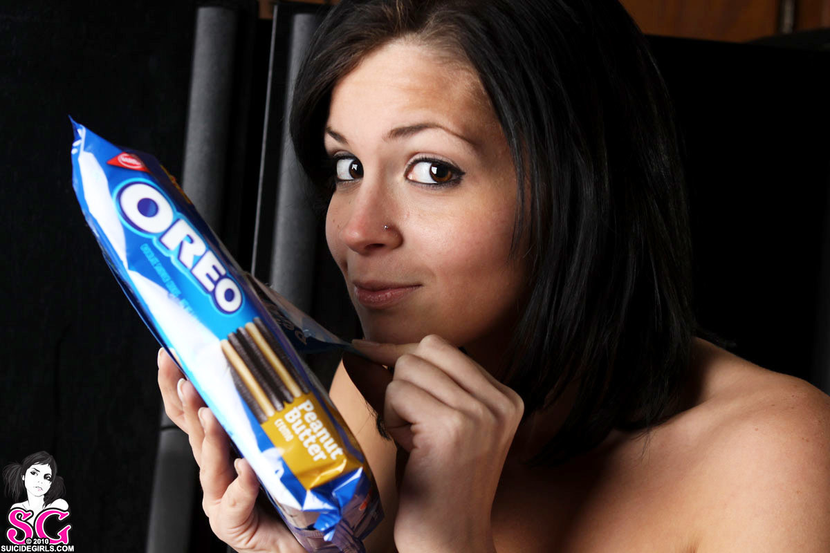 pthalo-milkandcookies-01.jpg