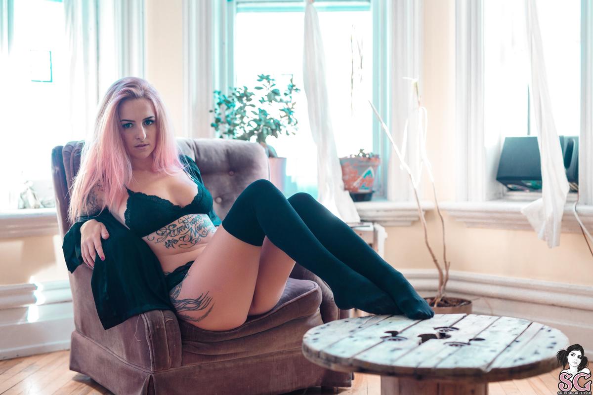 aviana-velvet-15.jpg