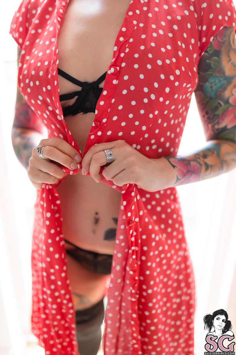 samthepixie-hungryeyes-09.jpg