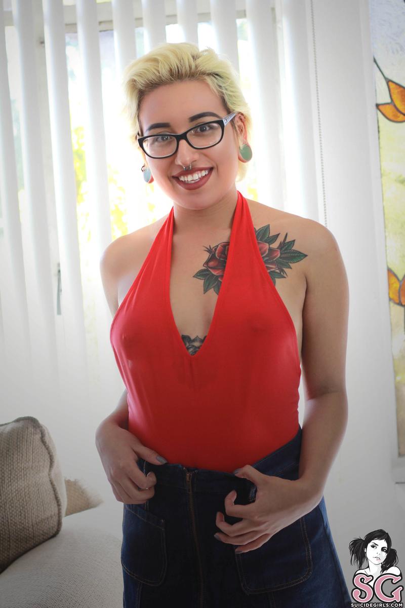 selin-stainedrose-01.jpg