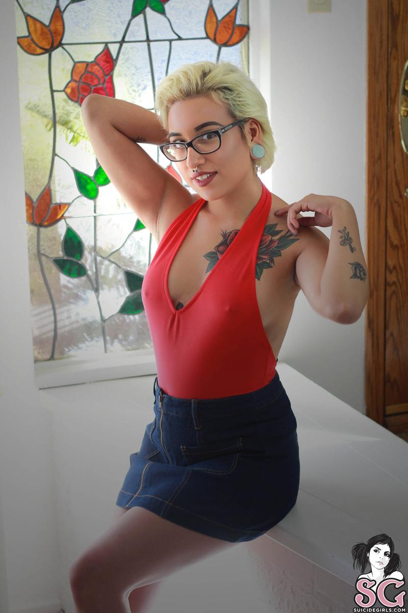 selin-stainedrose-03.jpg